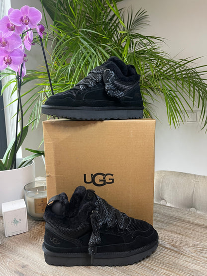 Shoes in stock✅